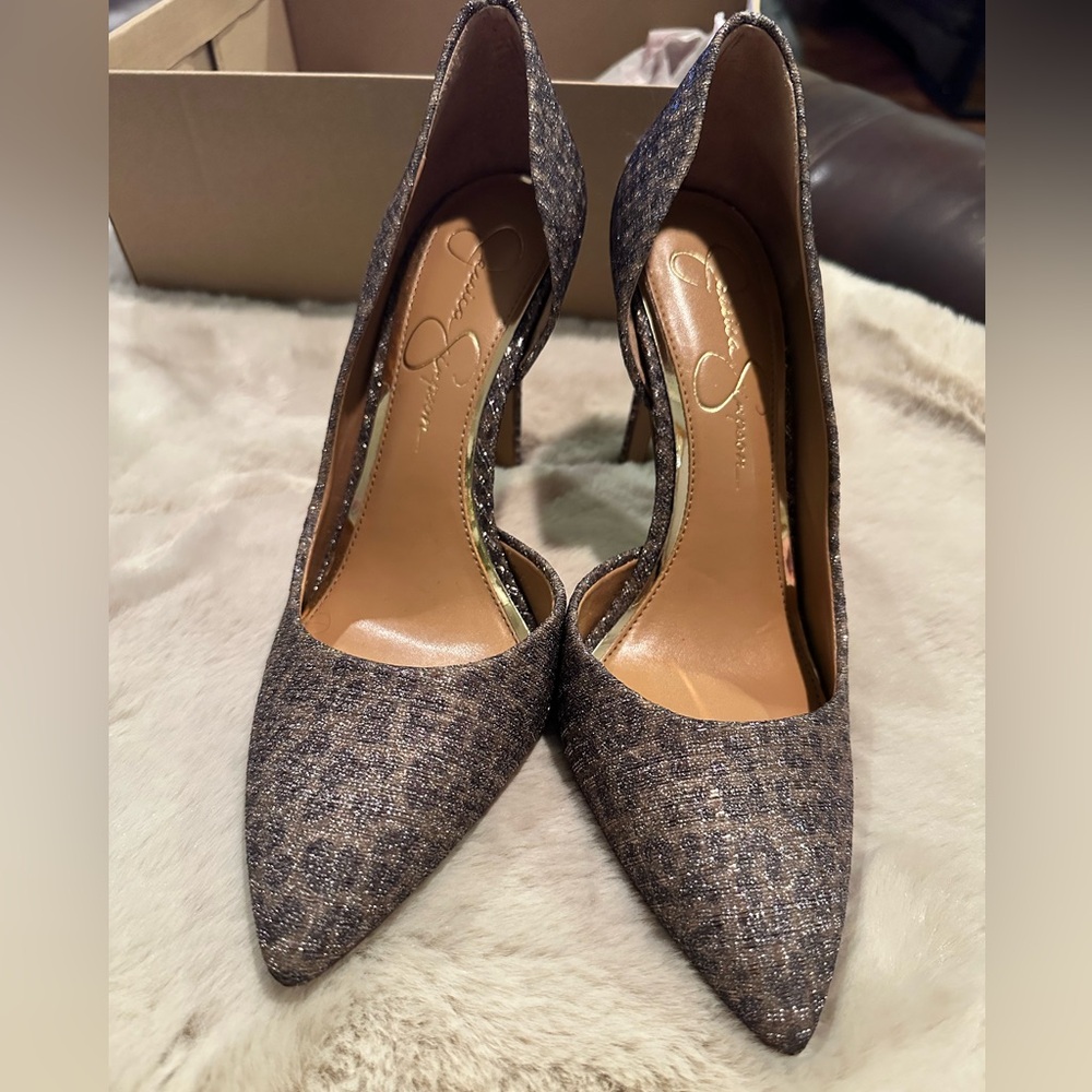 Elegant Jessica Simpson prizma Heels in navy and gold